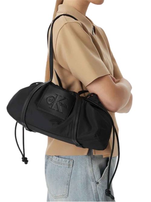 Borsa in nylon con coulisse Calvin Klein | LV04F3703GUB1